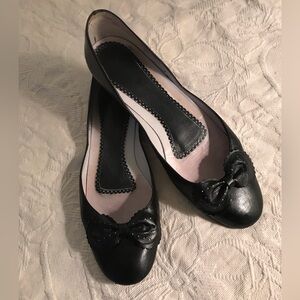 Delman flats